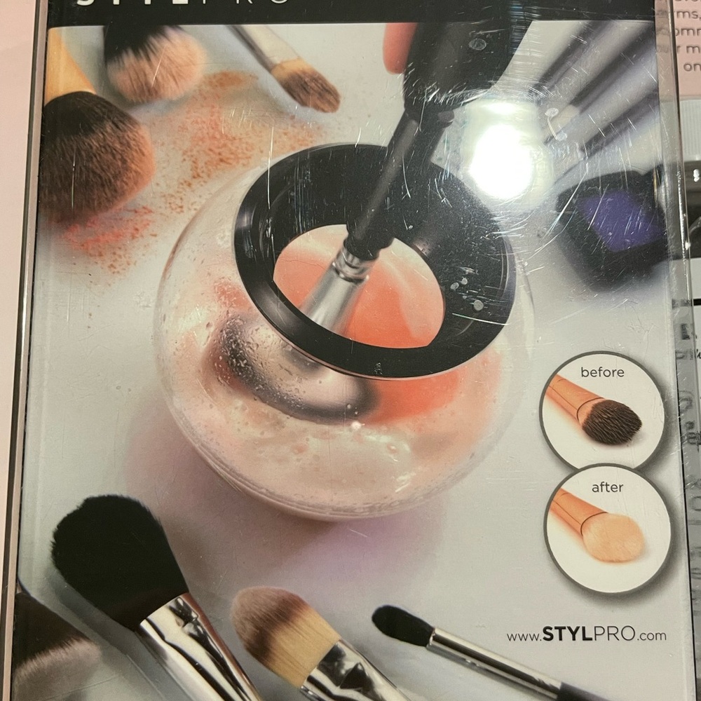 STYLPRO Makeup Brush Cleaner and Dryer Set - Picture 5 of 5